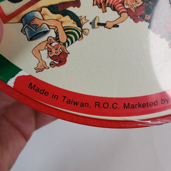 New Sealed Vintage 70s Walmart Set of 3  Christmas Tins Christmas Tree Scene - Picture 7 of 8